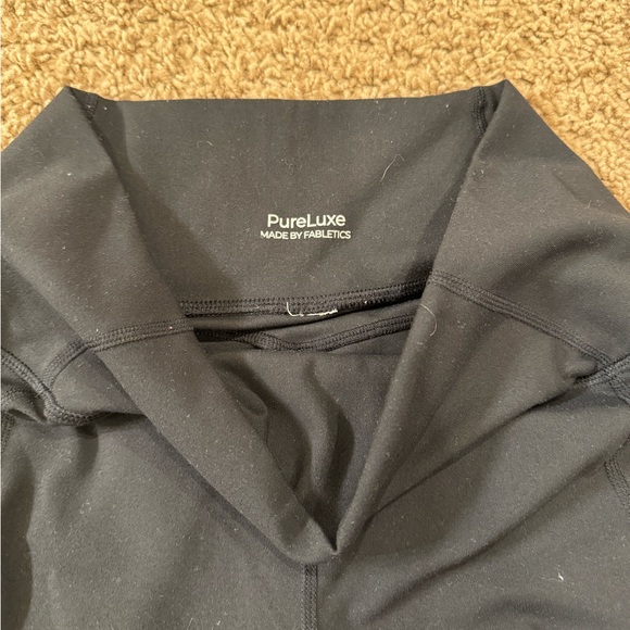 Fabletics leggings - Picture 2 of 2